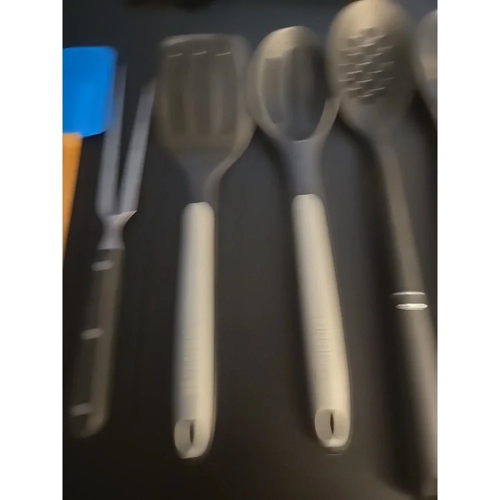Lot of 21‎ Kitchen Utensils Vintage to Modern  Spatulas Peeler Trivet Farberware